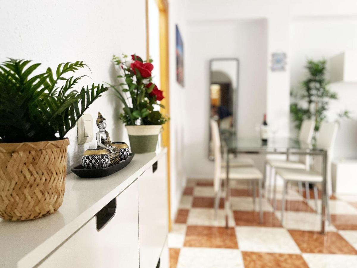 Gran Apartamento En El Centro Historico マラガ エクステリア 写真